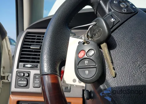 2012 Toyota Sequoia Platinum 5.7L V8 from USA, damaged, VIN 5TDDW5G16CS059602